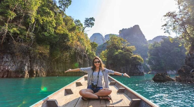 A Woman’s Guide to Staying Safe While Traveling in a New City