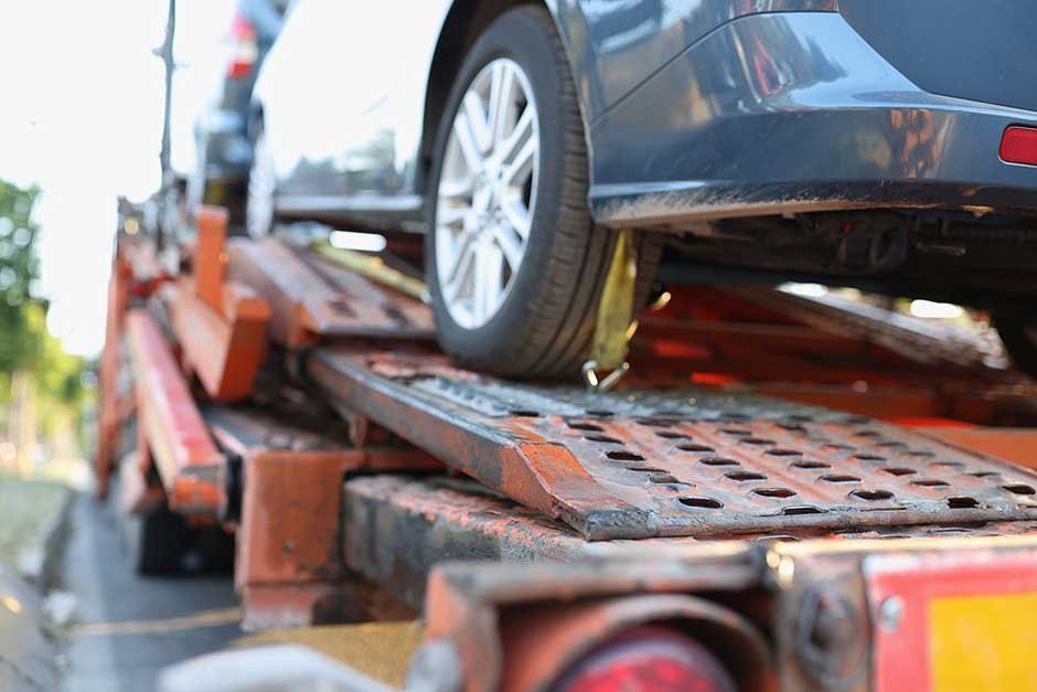 How to Choose Trusted Towing and Detailing Professionals in Your Area