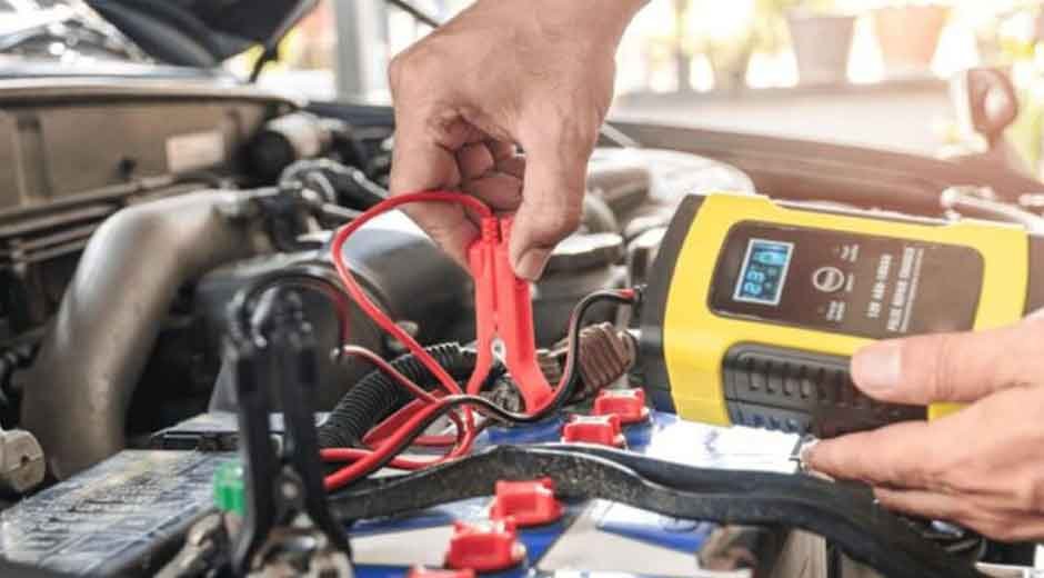 Trickle Chargers: Maximizing Battery Health in Electric Vehicles