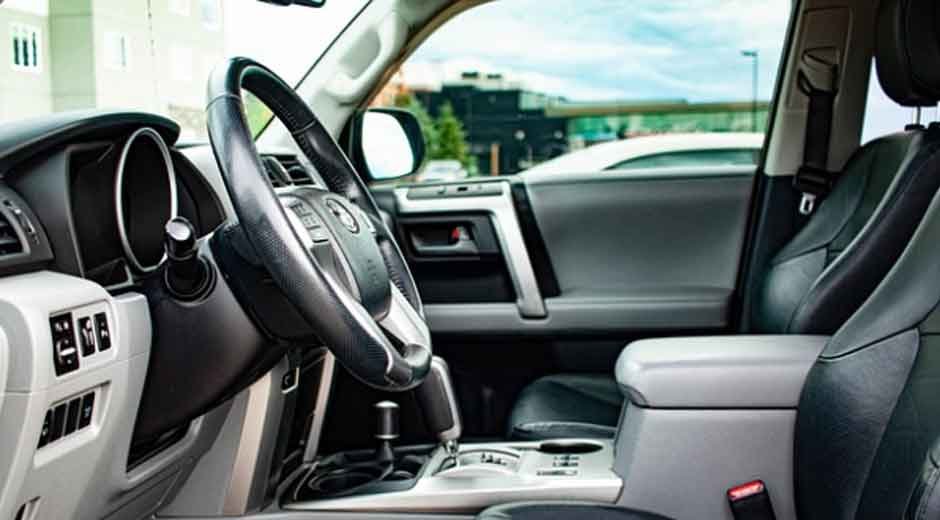 Take Advantage of Professional Mobile Car Detailing in Montreal